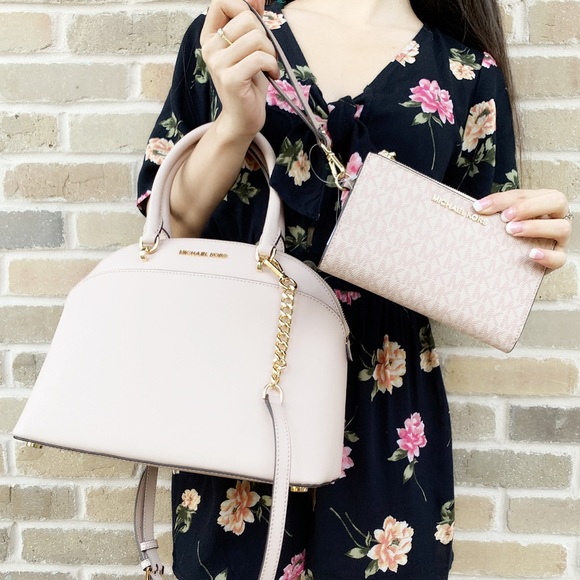 SALE⬇️⬇️⬇️👜💕-Michael Kors LG Satchel Wallet SET - Picture 2 of 8